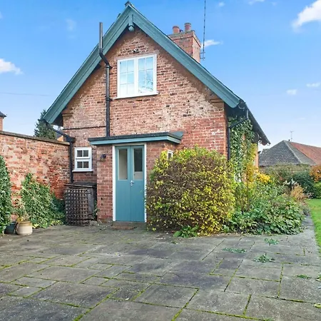 Beautiful 2 Bedroom Cottage In Oxton Oxton  Exterior photo