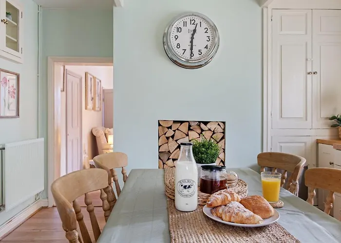 Beautiful 2 Bedroom Cottage In Oxton