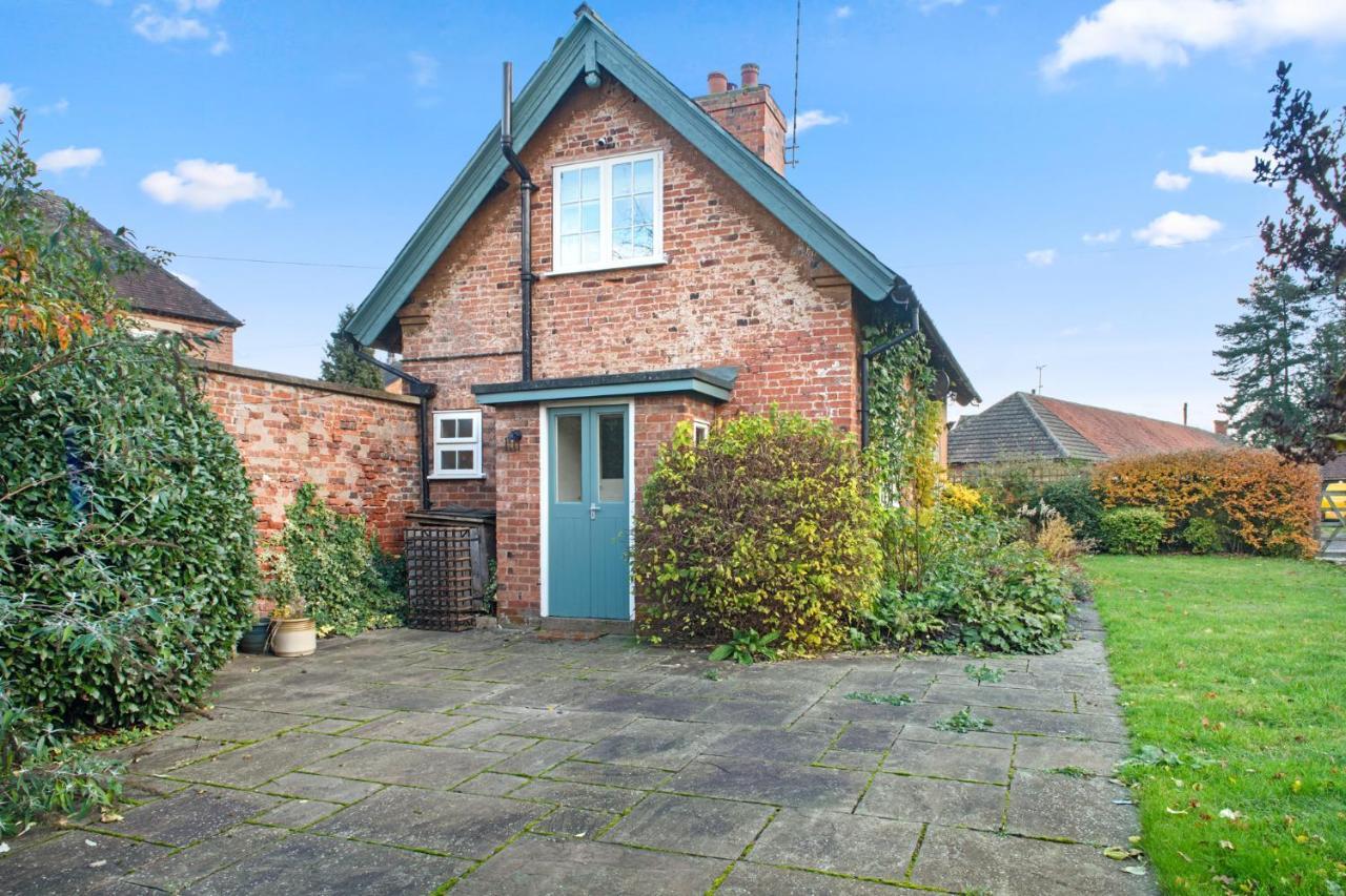 Beautiful 2 Bedroom In Oxton Holiday home
